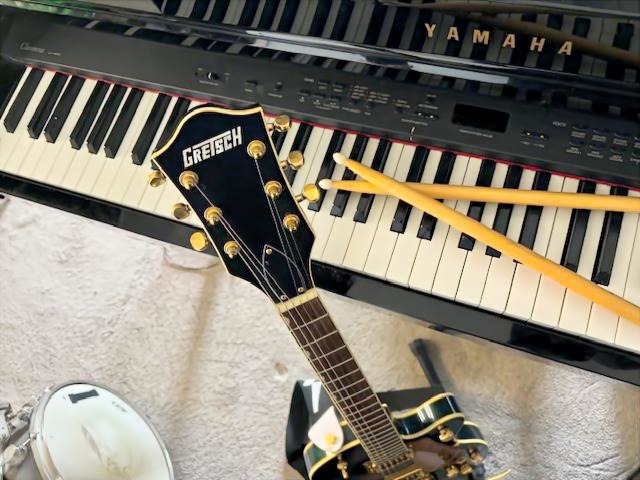 Home PianoGuitarDrum1 3